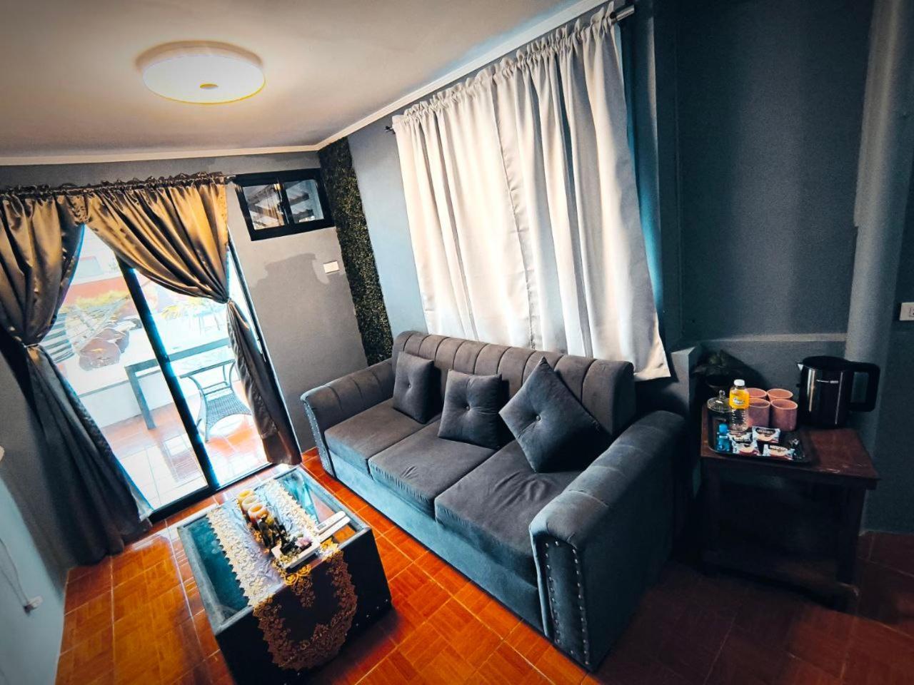 Vincent Resort Hotel Анхелес Екстер'єр фото